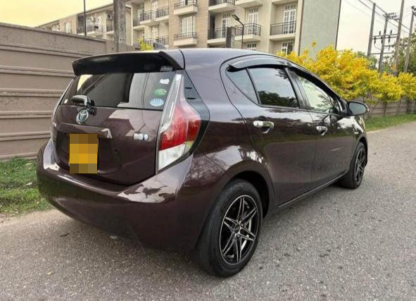 Toyota Aqua 2015 - භාවිතා කරන ලද කාර් sale in Sri Lanka - patpat.lk