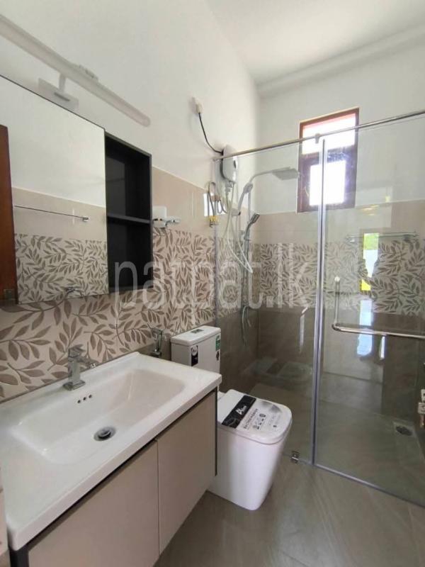 House for Sale in Athurugiriya