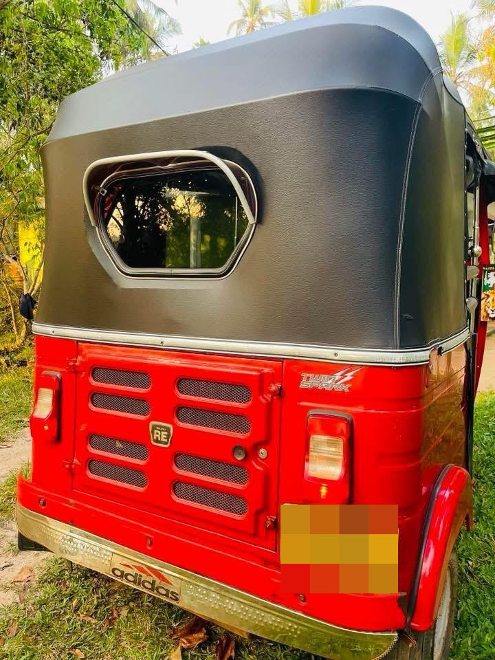 Bajaj Three Wheel 2018 - Used Three wheeler sale in Sri Lanka - patpat.lk