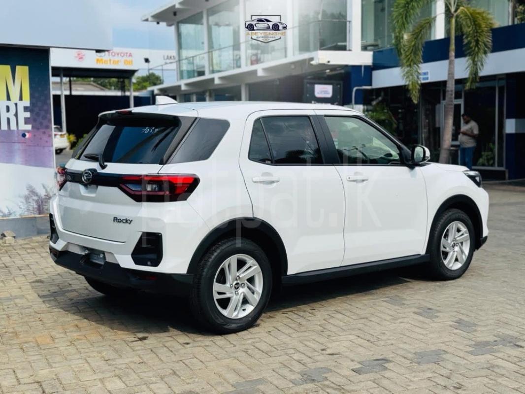 Advertisement image 4