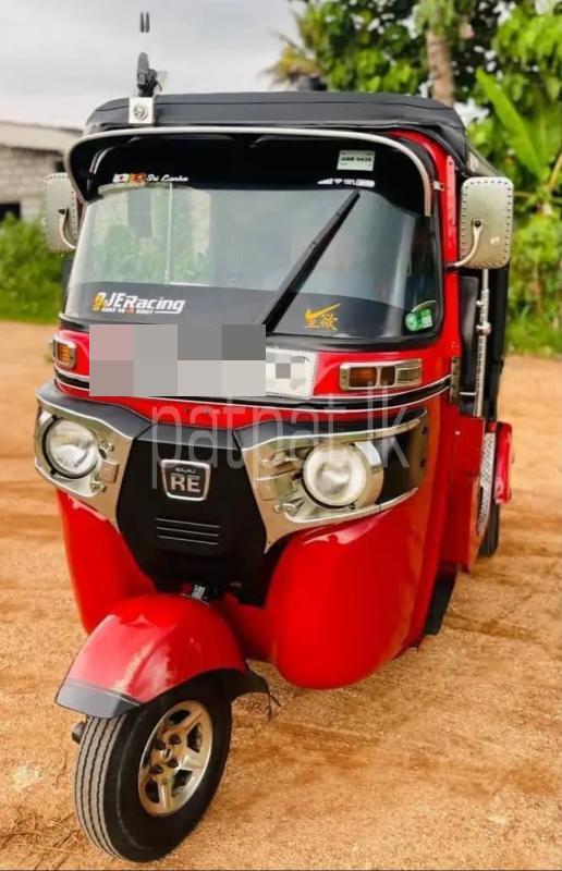 Bajaj Three Wheel 2015 - பயன்படுத்தப்பட்டது முச்சக்கர வண்டி sale in Sri Lanka - patpat.lk