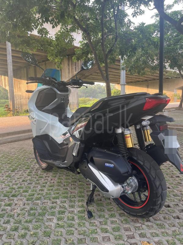 Honda ADV 2024 - Brand New Bike sale in Sri Lanka - patpat.lk