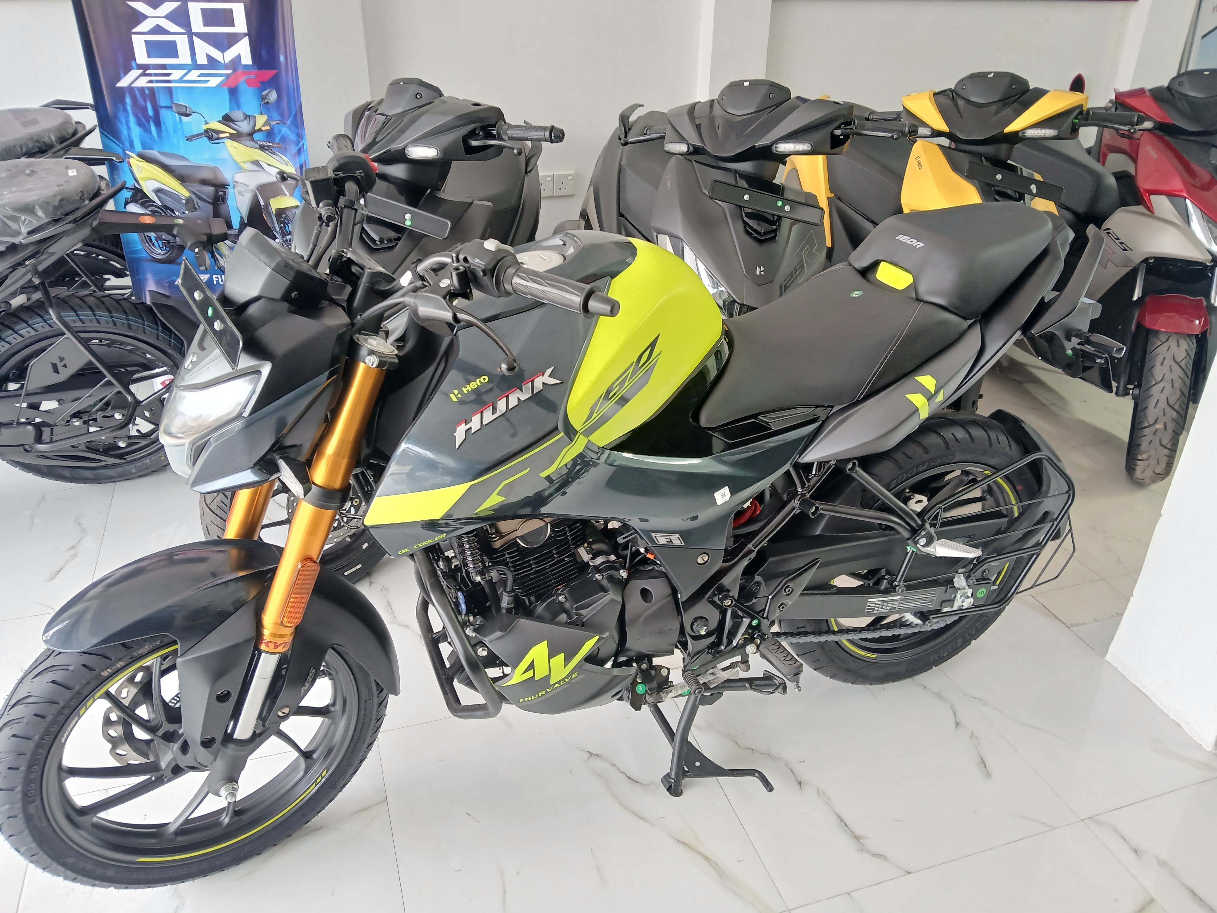 Hero Hunk 2025 - சான்றளிக்கப்பட்டது பைக் sale in Sri Lanka - patpat.lk