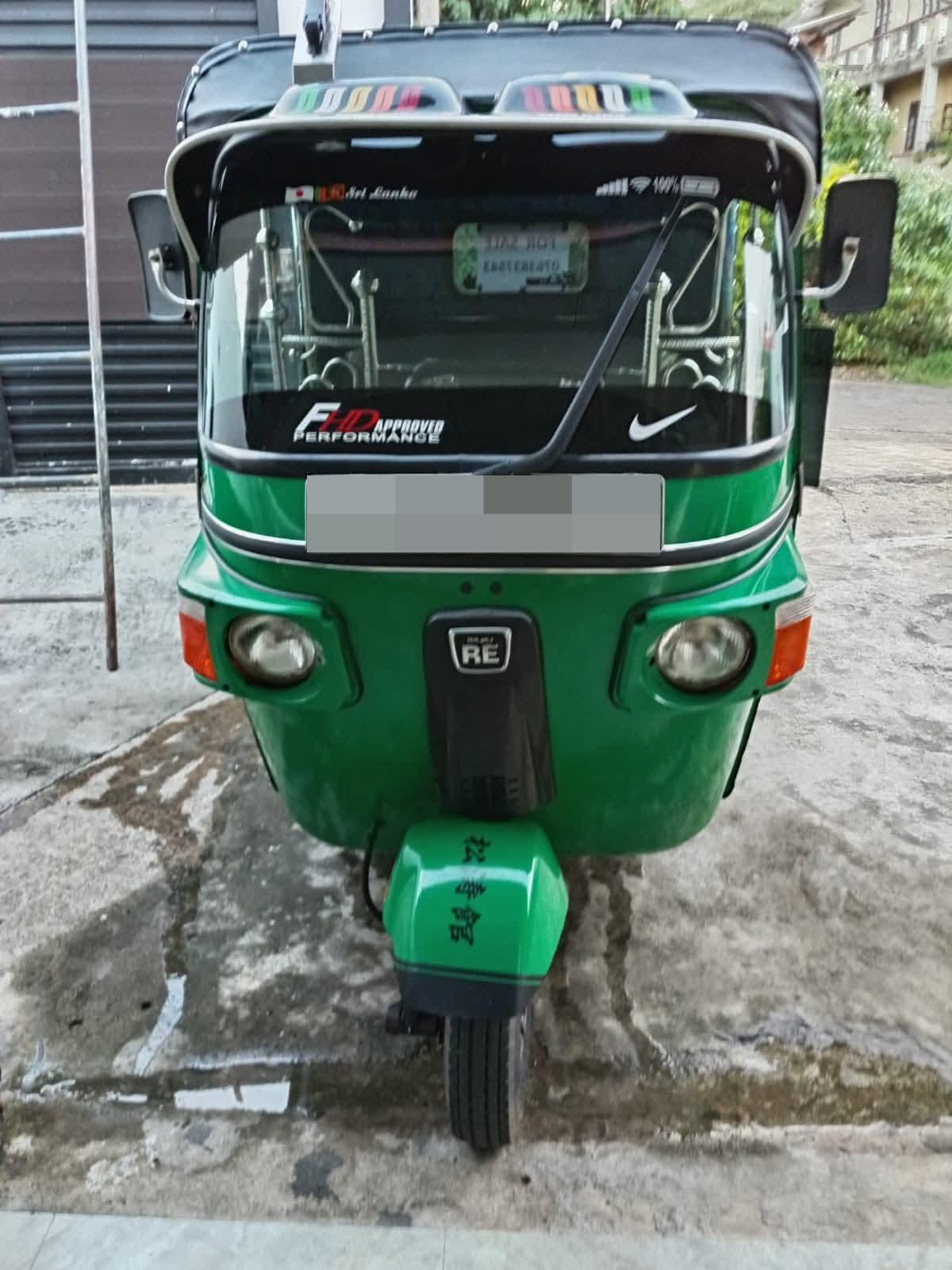 Bajaj 4 stroke 2013 - Used Three wheeler sale in Sri Lanka - patpat.lk