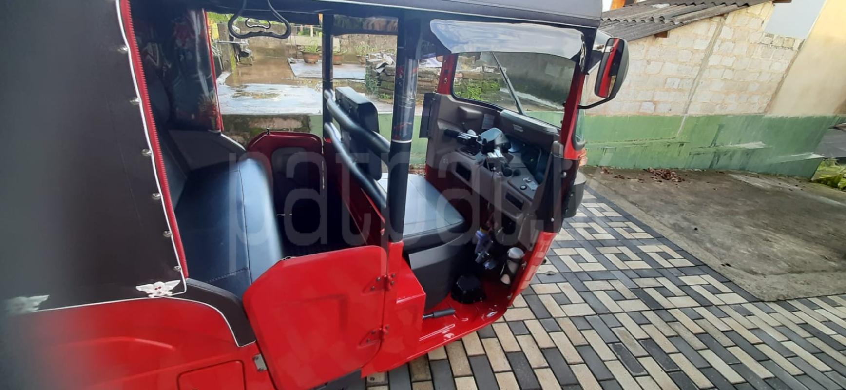 Bajaj Three Wheel 2025 - பயன்படுத்தப்பட்டது முச்சக்கர வண்டி sale in Sri Lanka - patpat.lk