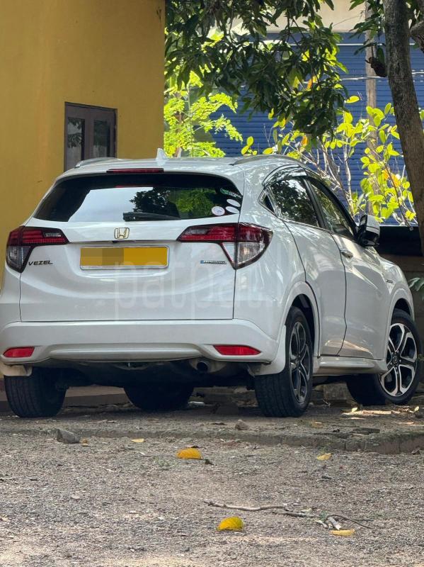 Honda Vezel 2015 - Used SUV sale in Sri Lanka - patpat.lk