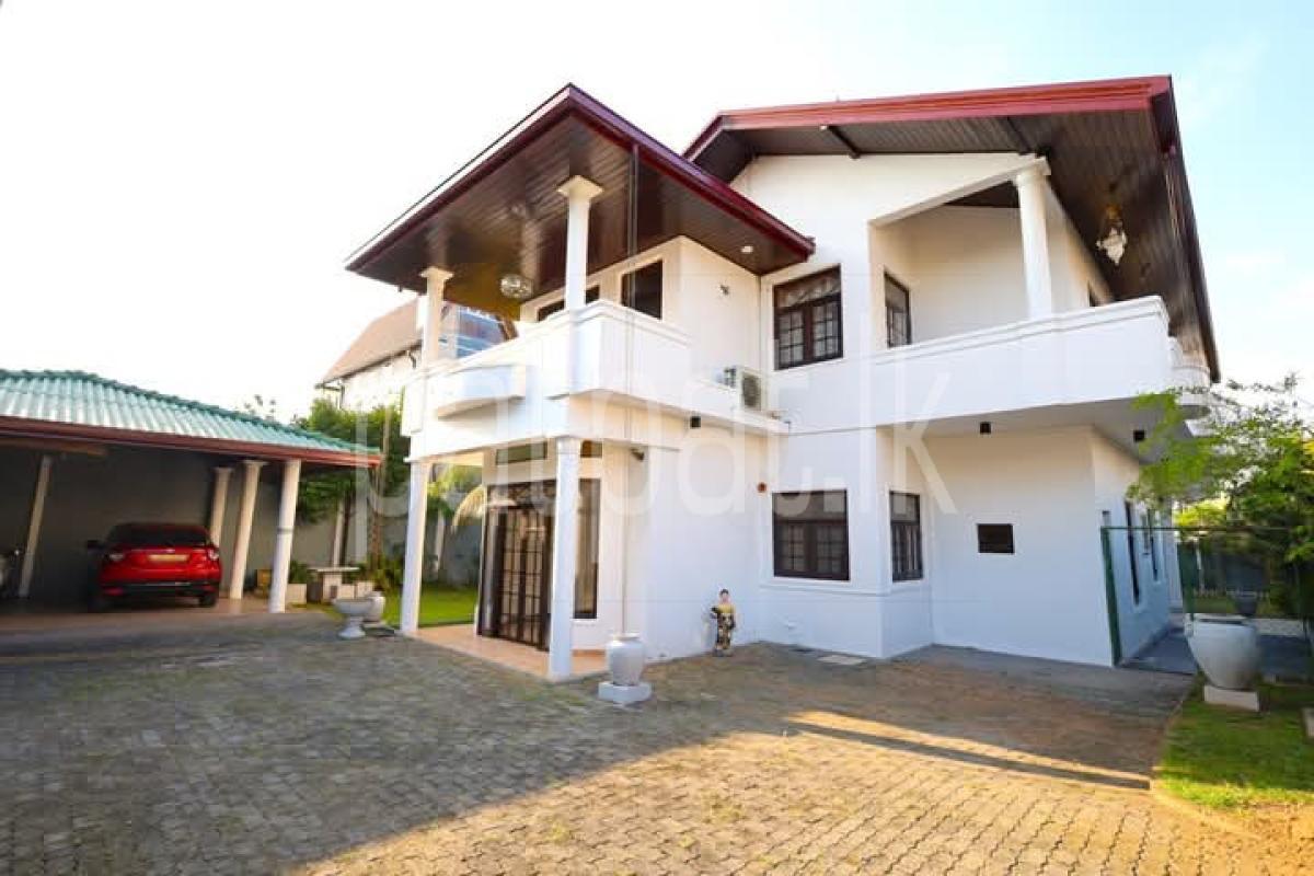 Advertisement image 6