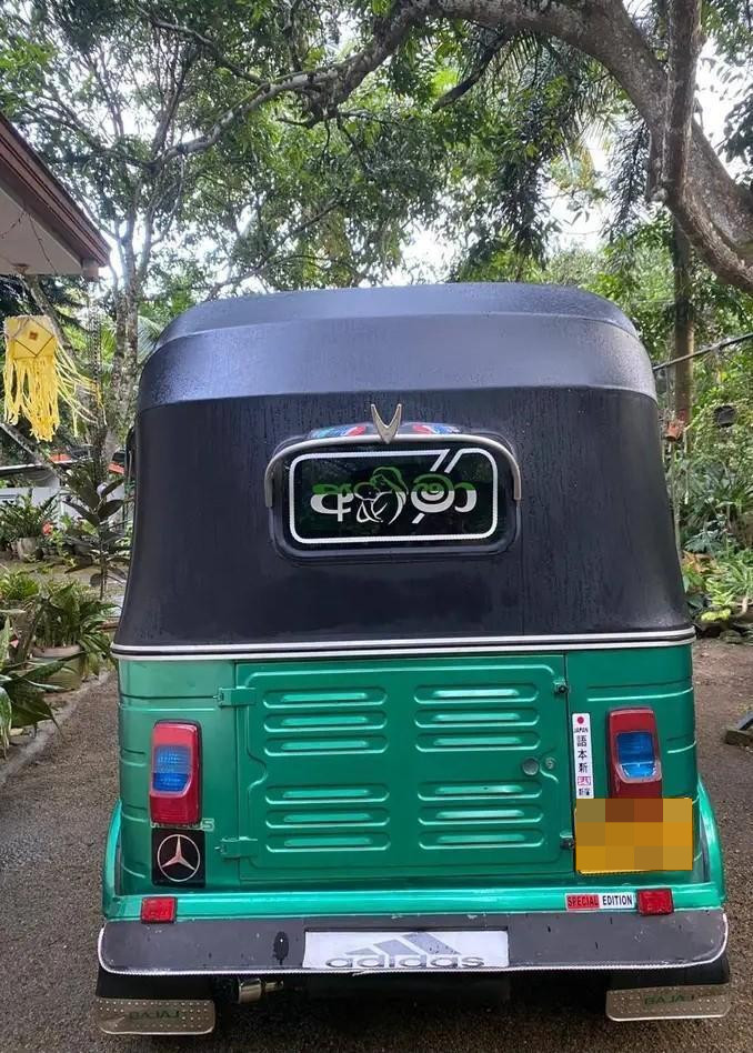 Bajaj 4 stroke 2012 - Used Three wheeler sale in Sri Lanka - patpat.lk