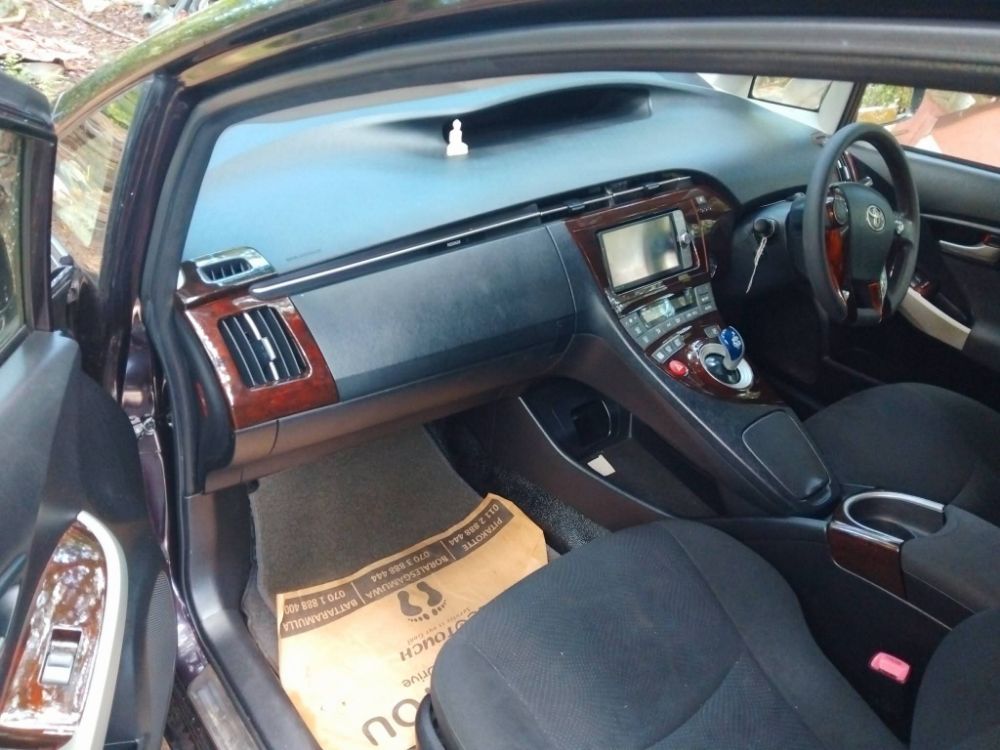 Toyota Prius 2013 - Reconditioned Car sale in Sri Lanka - patpat.lk