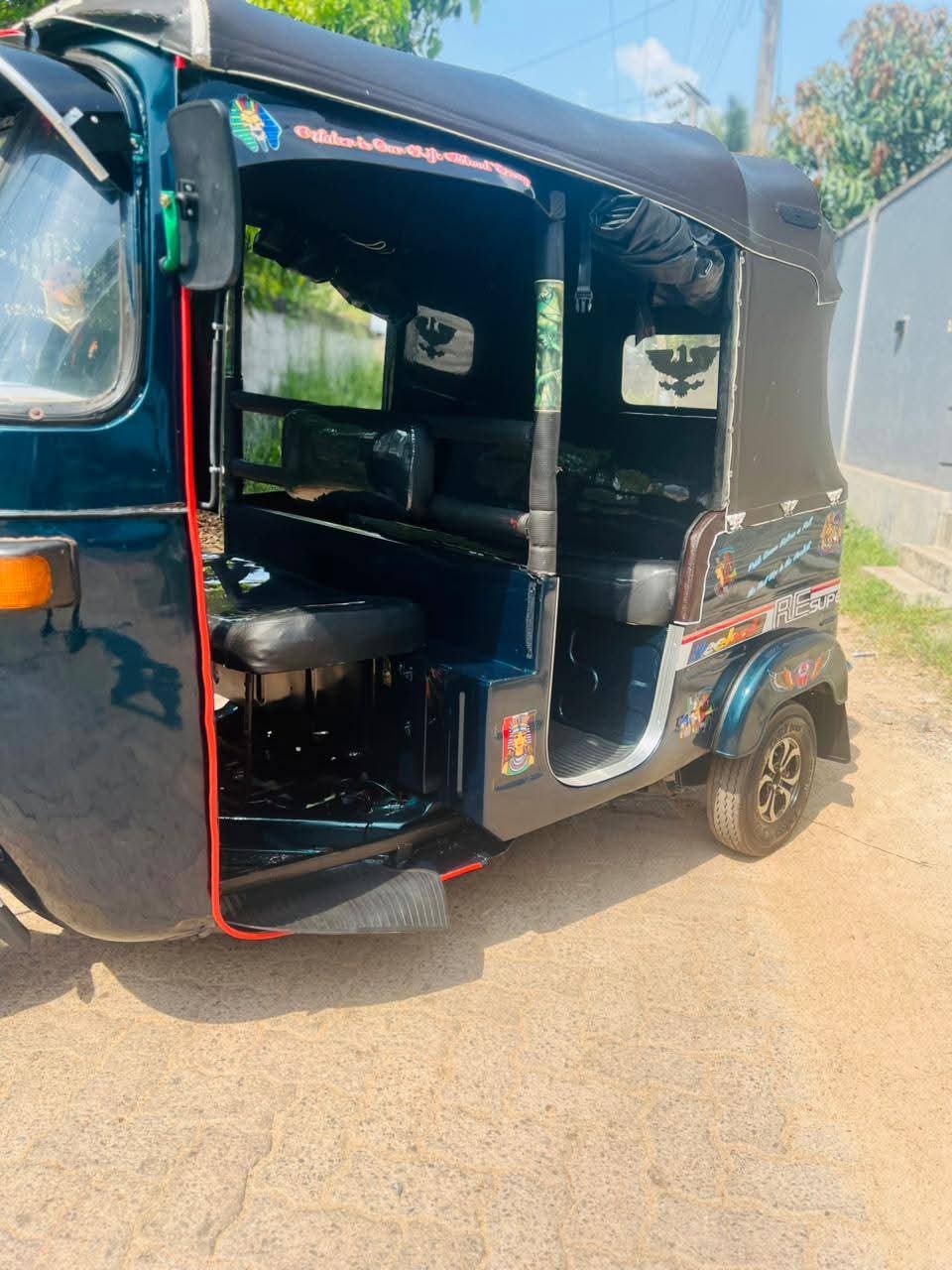 Bajaj Three Wheel 2006 - භාවිතා කරන ලද ත්‍රිරෝද රථය sale in Sri Lanka - patpat.lk