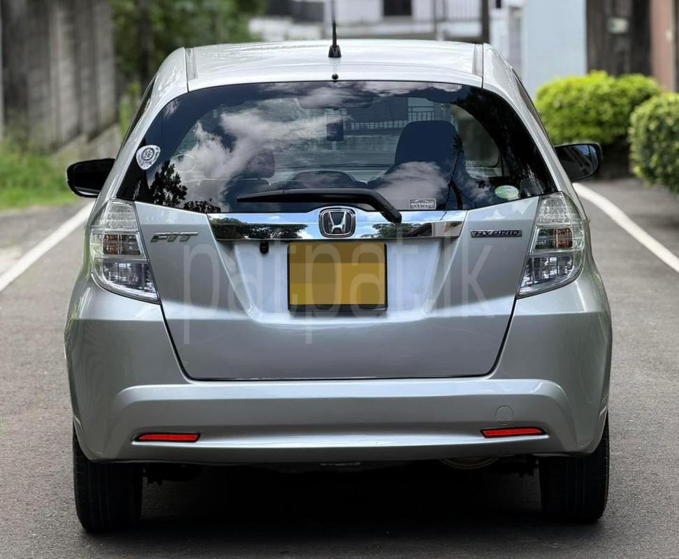 Honda Fit 2011 - பயன்படுத்தப்பட்டது கார் sale in Sri Lanka - patpat.lk