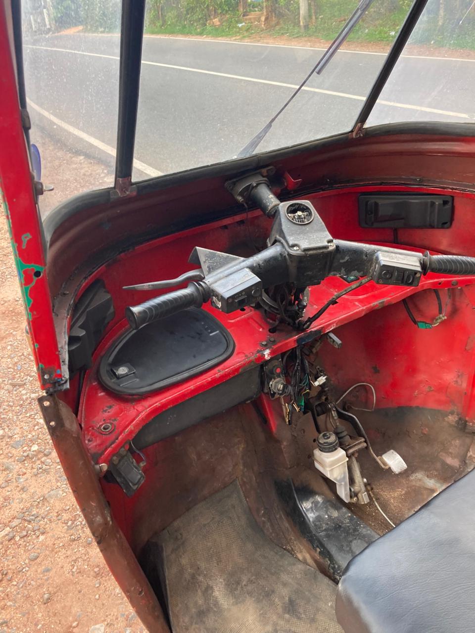 Bajaj Three Wheel 2007 - பயன்படுத்தப்பட்டது முச்சக்கர வண்டி sale in Sri Lanka - patpat.lk