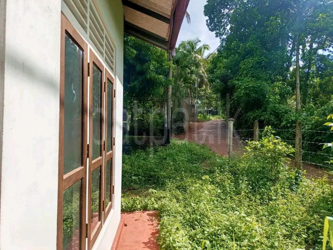 House for Sale in Minuwangoda