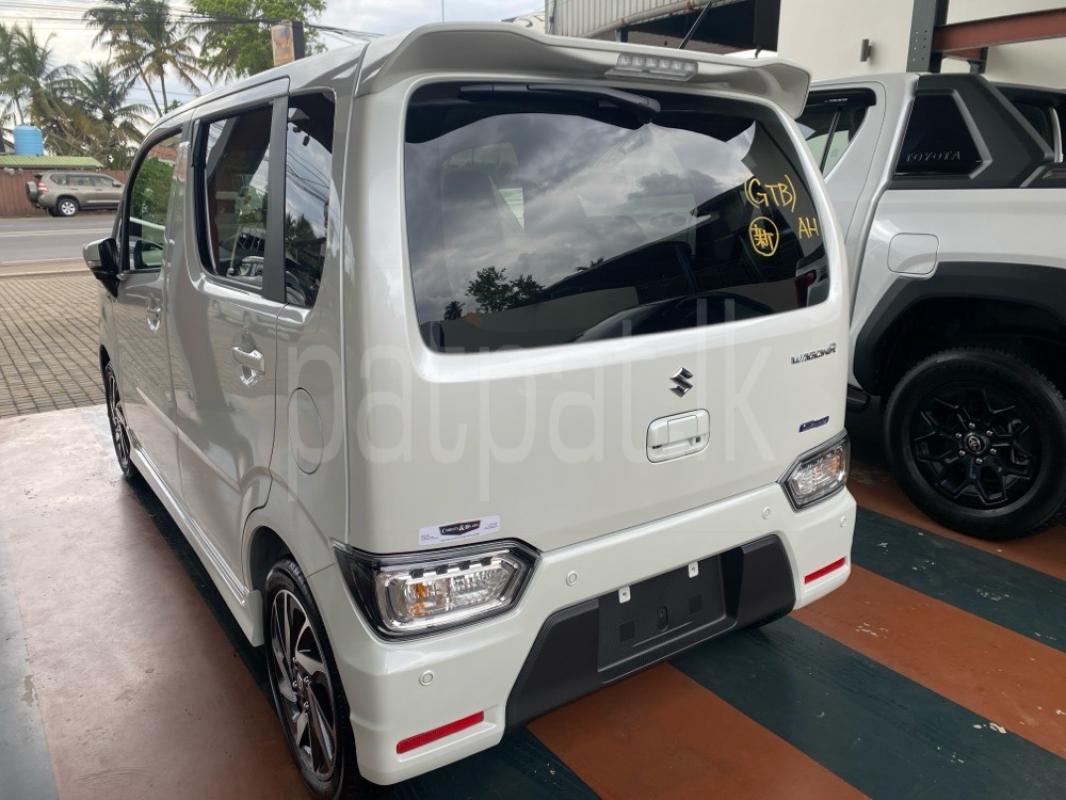 Advertisement image 4