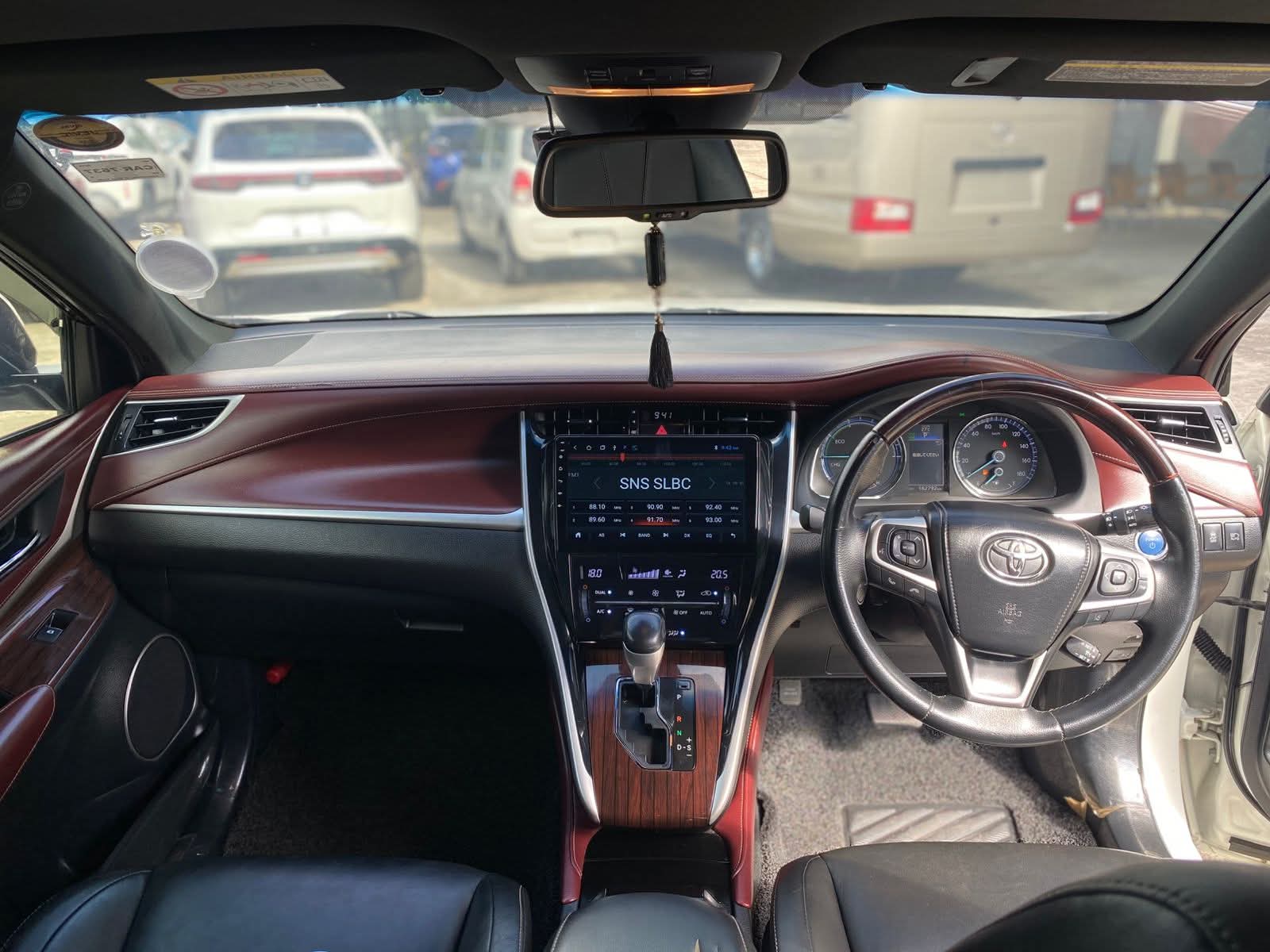 Toyota Harrier 2015 - Used SUV sale in Sri Lanka - patpat.lk