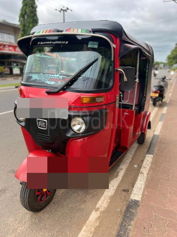 Bajaj Three Wheel 2015 - பயன்படுத்தப்பட்டது முச்சக்கர வண்டி sale in Sri Lanka - patpat.lk