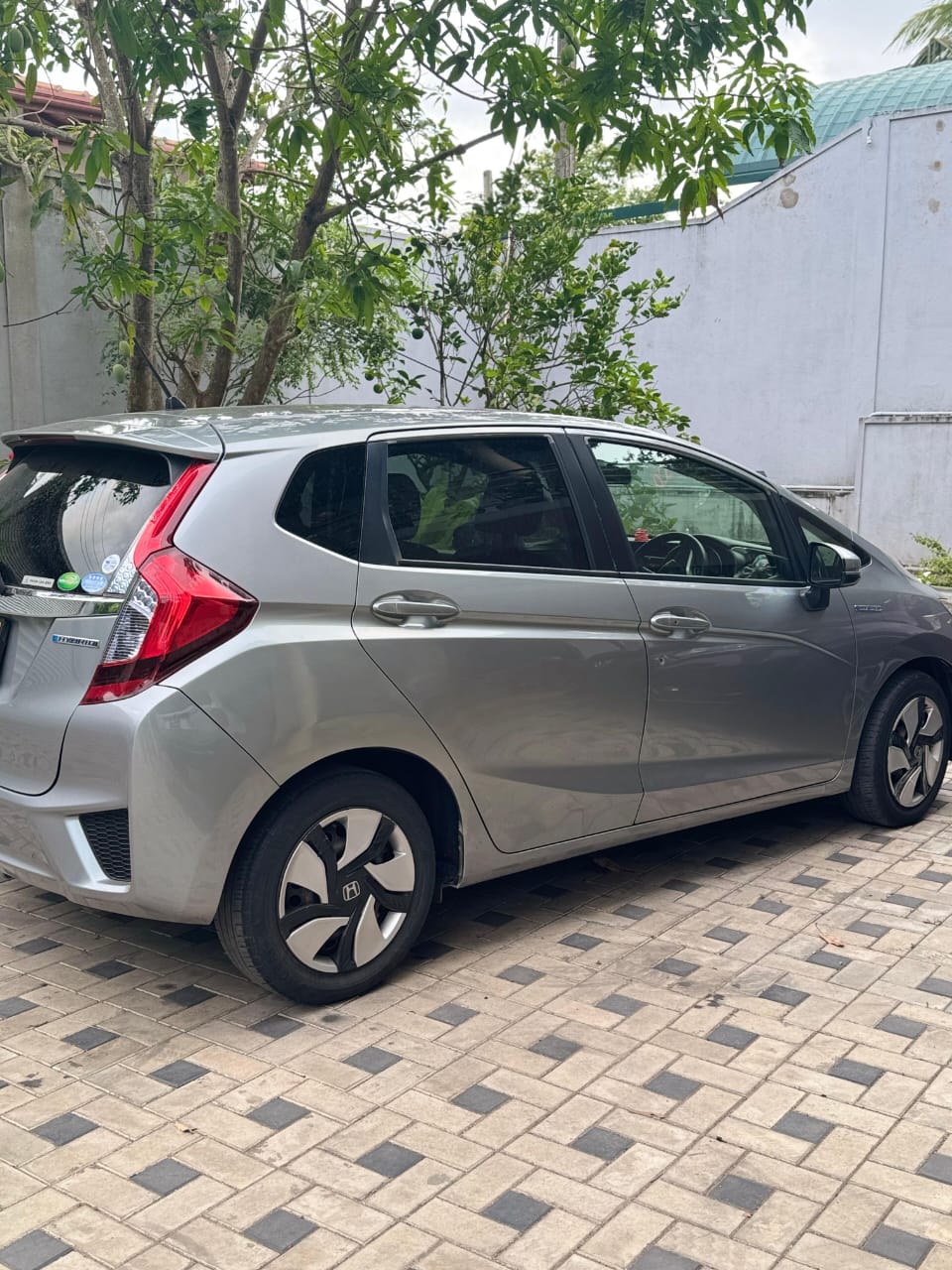 Honda Fit 2014 - භාවිතා කරන ලද කාර් sale in Sri Lanka - patpat.lk