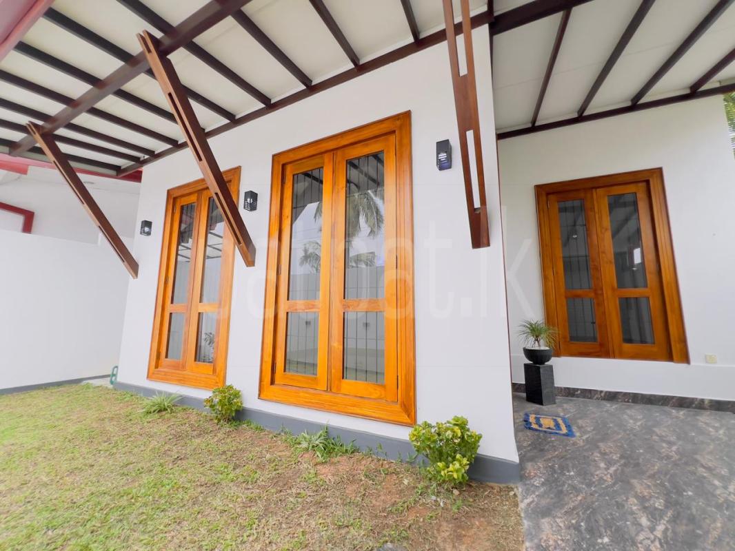 House for Sale in Athurugiriya ads-image-1