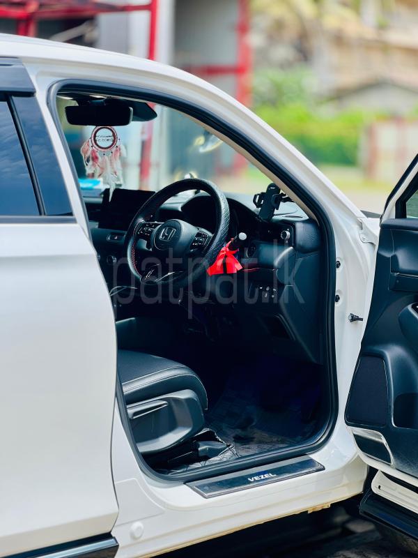 Honda Vezel 2024 - பயன்படுத்தப்பட்டது SUV sale in Sri Lanka - patpat.lk