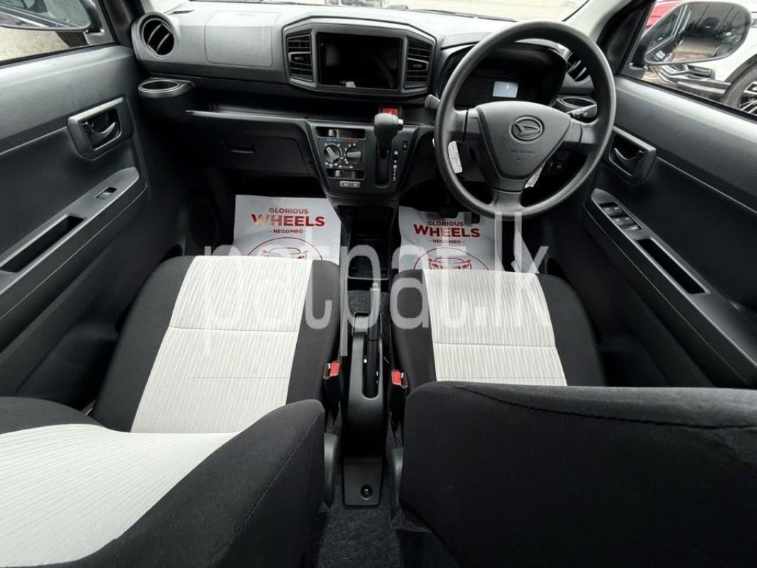 Advertisement image 6