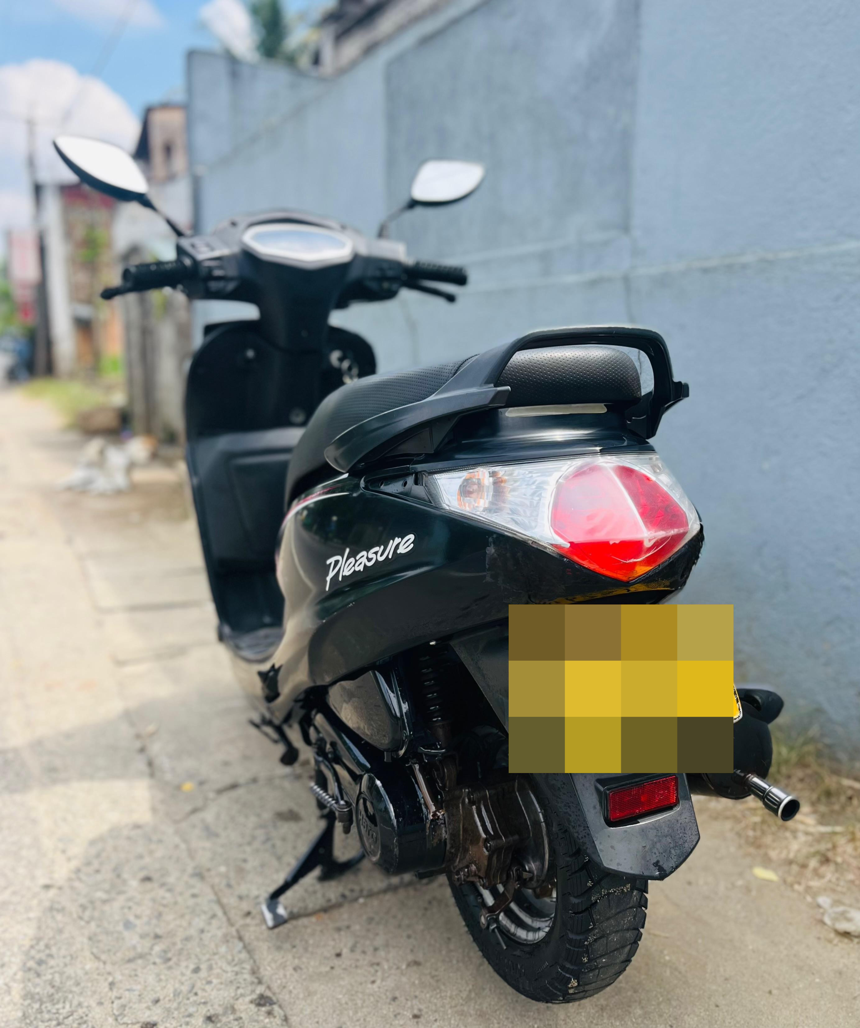 Hero Honda Pleasure 2015 - Used Bike sale in Sri Lanka - patpat.lk