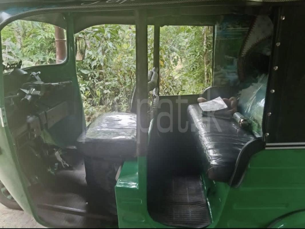 Bajaj Three Wheel 2011 - Used Three wheeler sale in Sri Lanka - patpat.lk