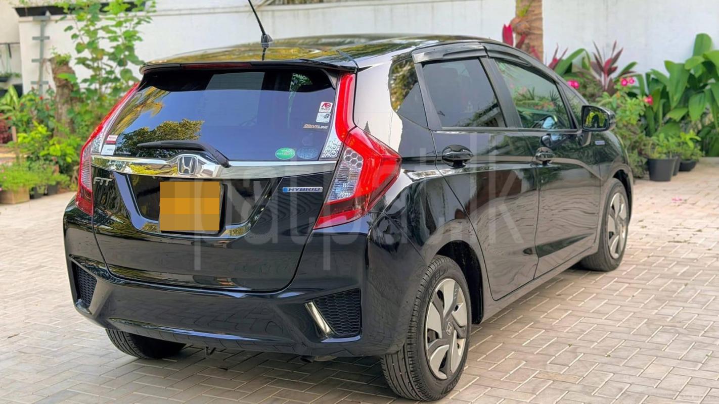 Advertisement image 3