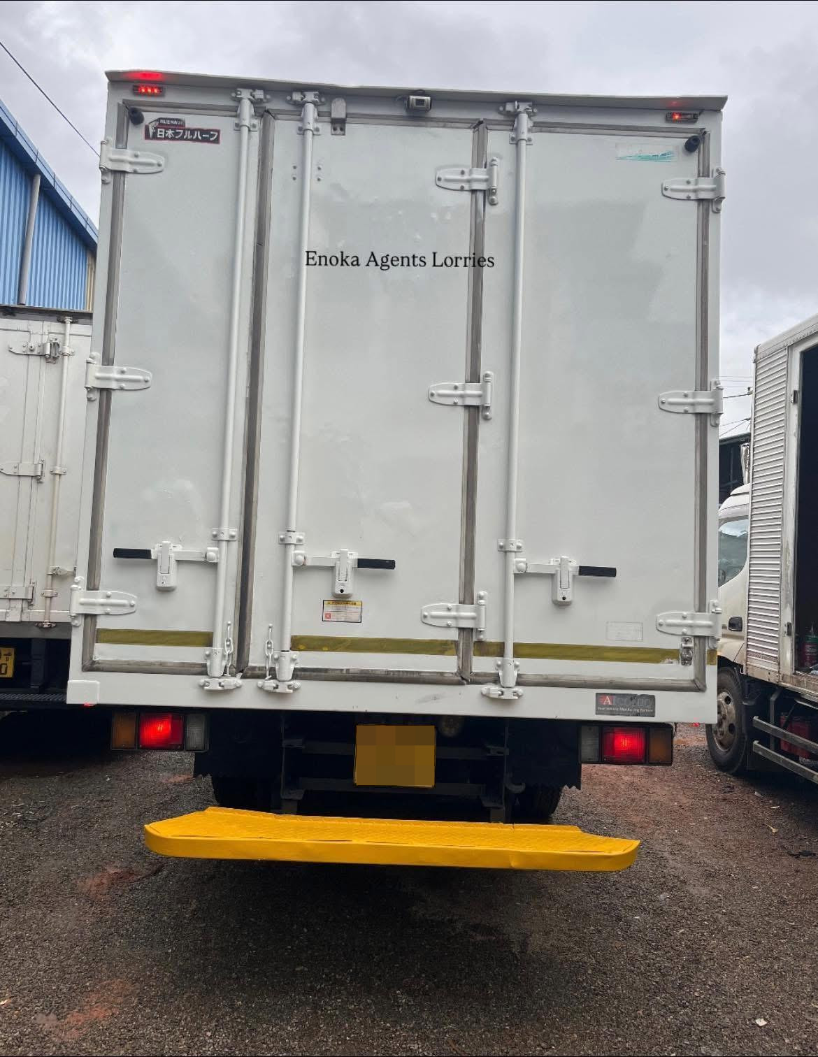 Isuzu ELF 2010 - பயன்படுத்தப்பட்டது டிரக் sale in Sri Lanka - patpat.lk