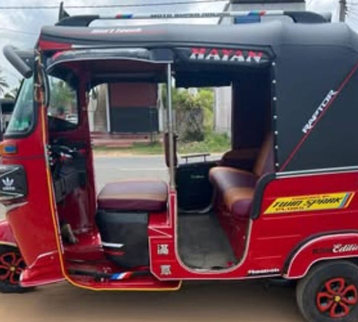 Bajaj Three Wheel 2018 - භාවිතා කරන ලද ත්‍රිරෝද රථය sale in Sri Lanka - patpat.lk