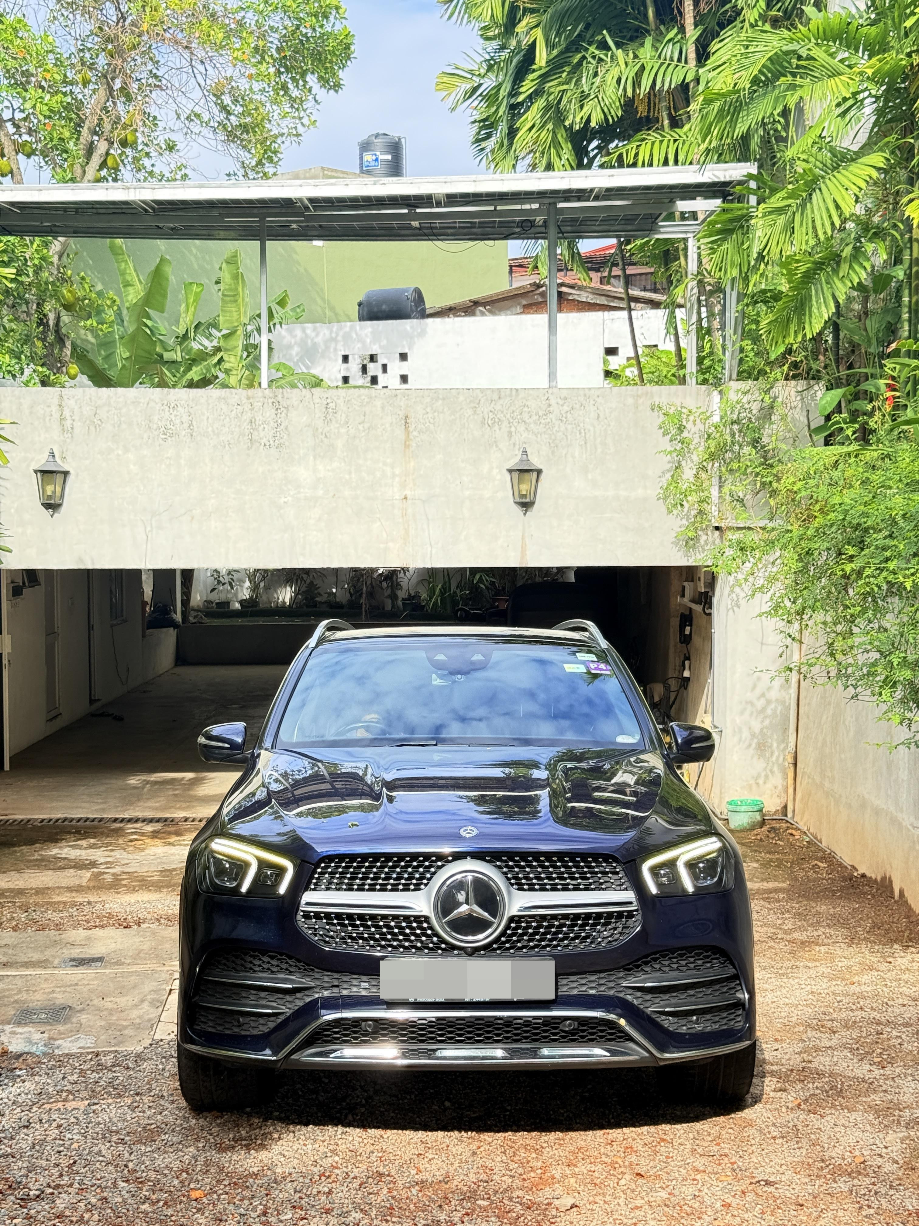 Mercedes Benz GLE300D 2019 - Used SUV sale in Sri Lanka - patpat.lk