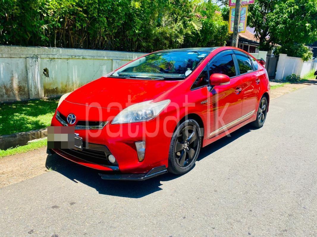 Toyota Prius 2012 - Used Car sale in Sri Lanka - patpat.lk