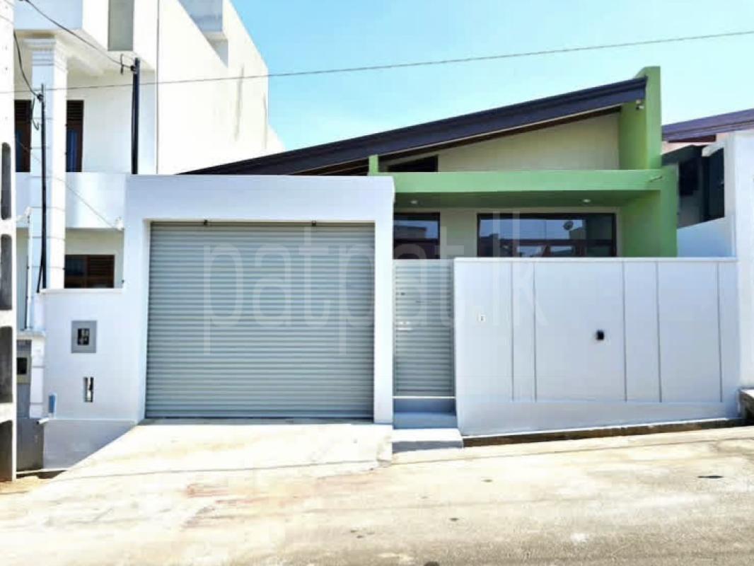 House for Sale in Mattegoda ads-image-1