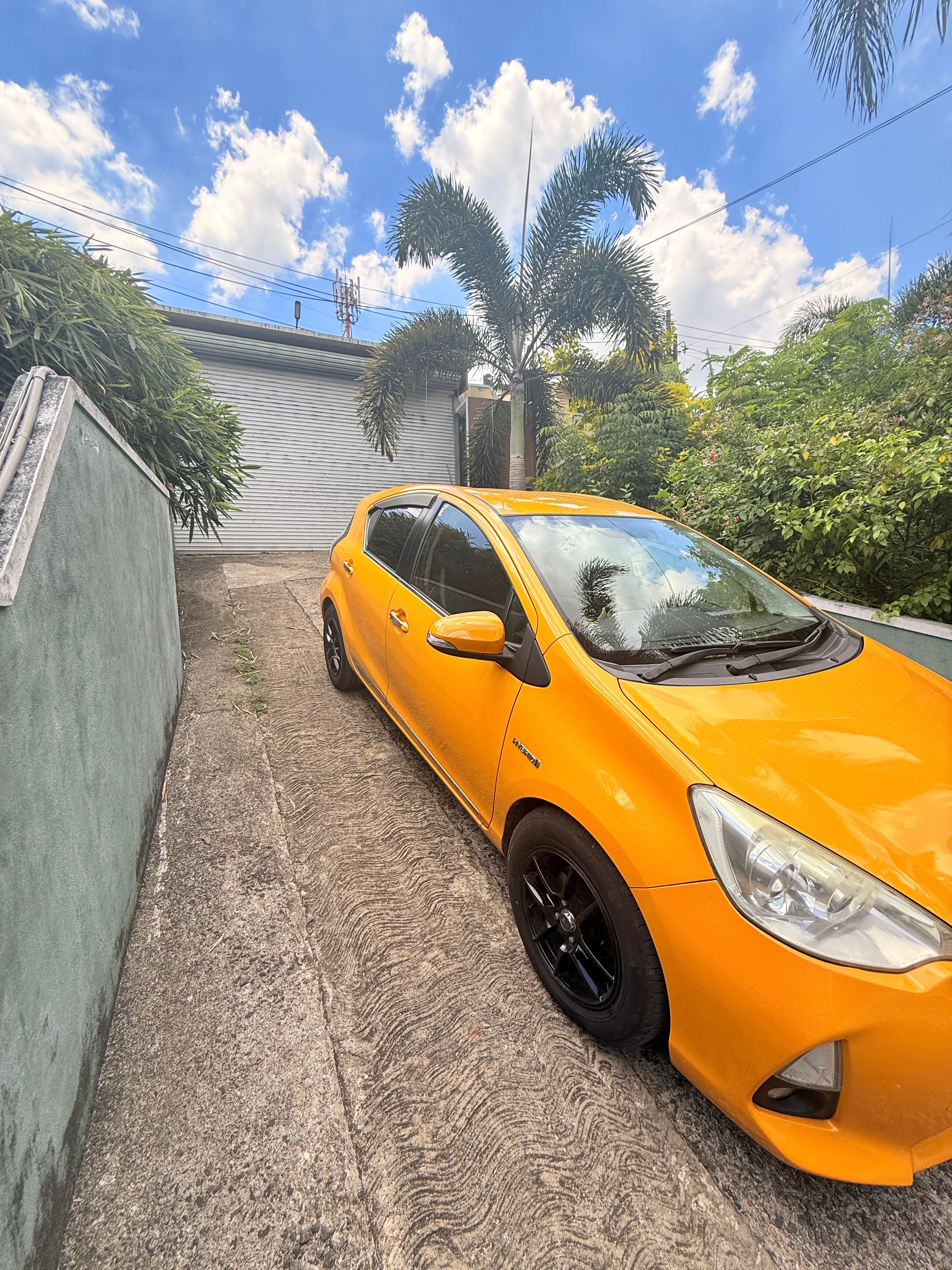 Toyota Aqua 2014 - භාවිතා කරන ලද කාර් sale in Sri Lanka - patpat.lk