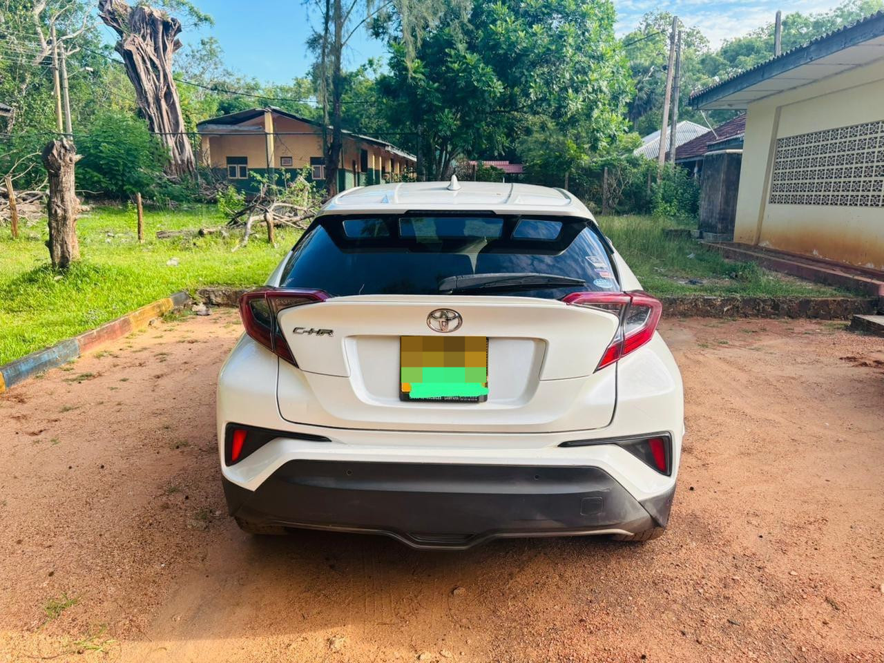 Toyota CHR 2019 - பயன்படுத்தப்பட்டது SUV sale in Sri Lanka - patpat.lk