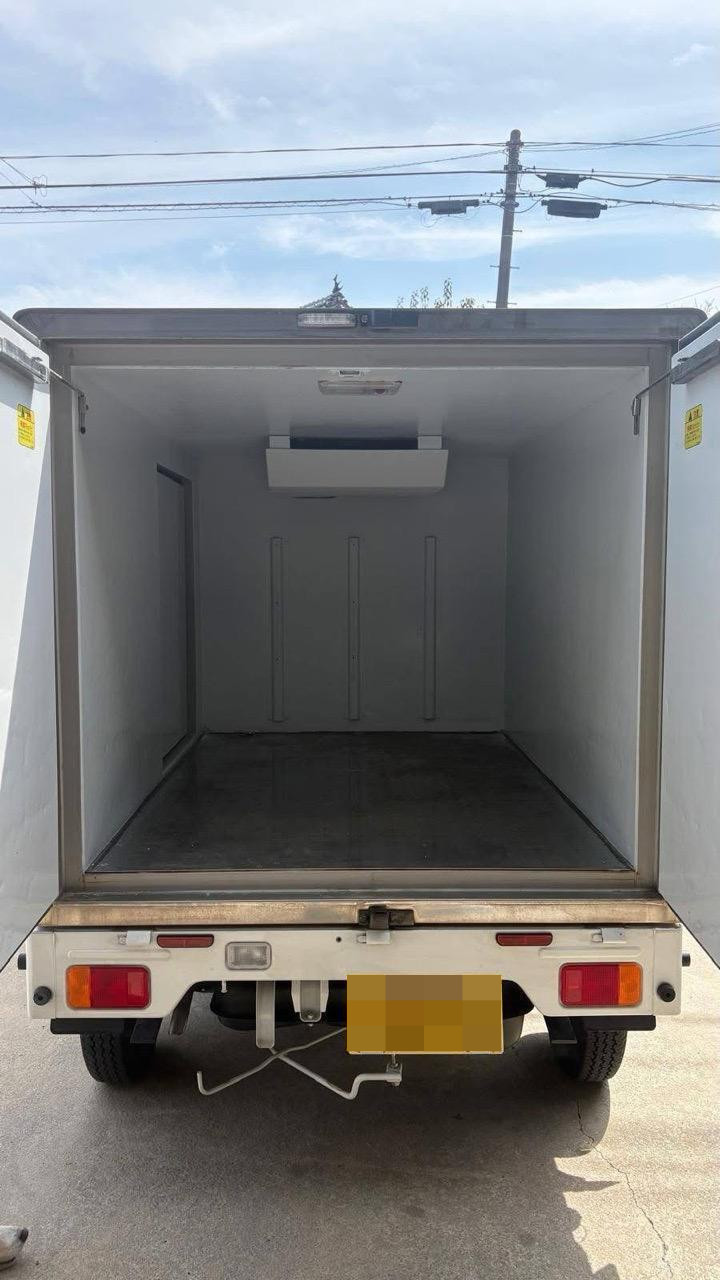 Mitsubishi Minicab 2024 - Used Truck sale in Sri Lanka - patpat.lk