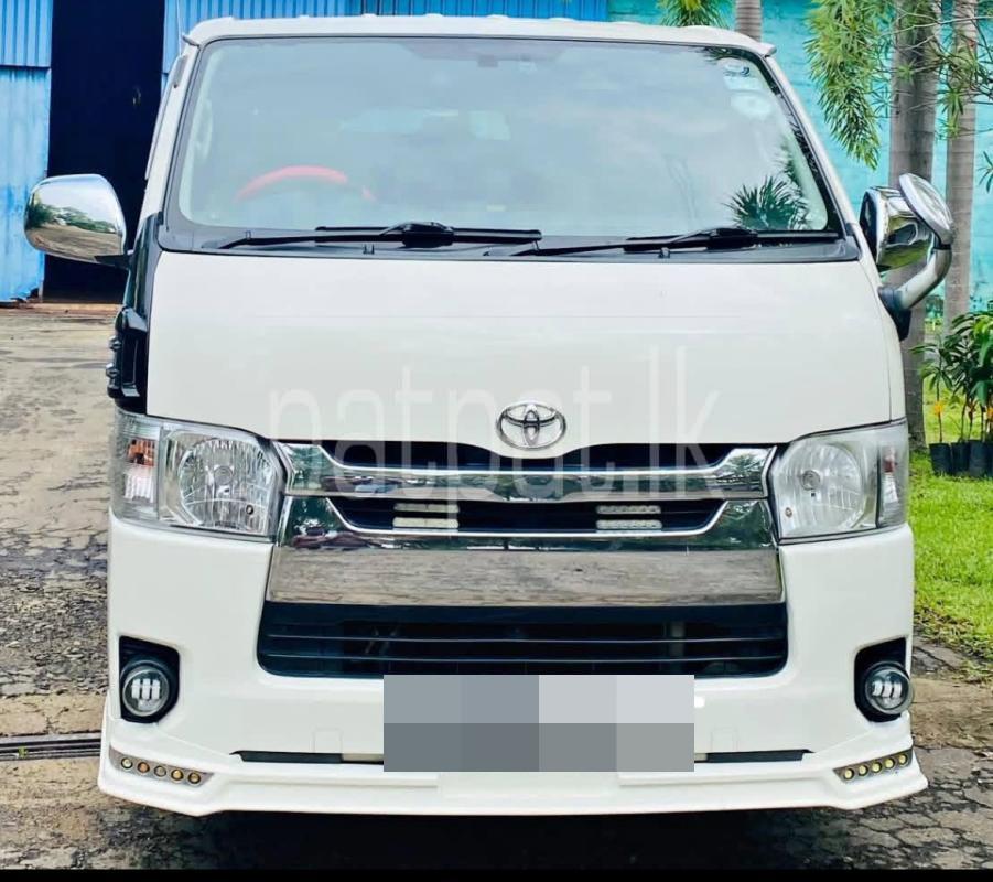 Toyota Hiace 2017 - பயன்படுத்தப்பட்டது வேன் sale in Sri Lanka - patpat.lk