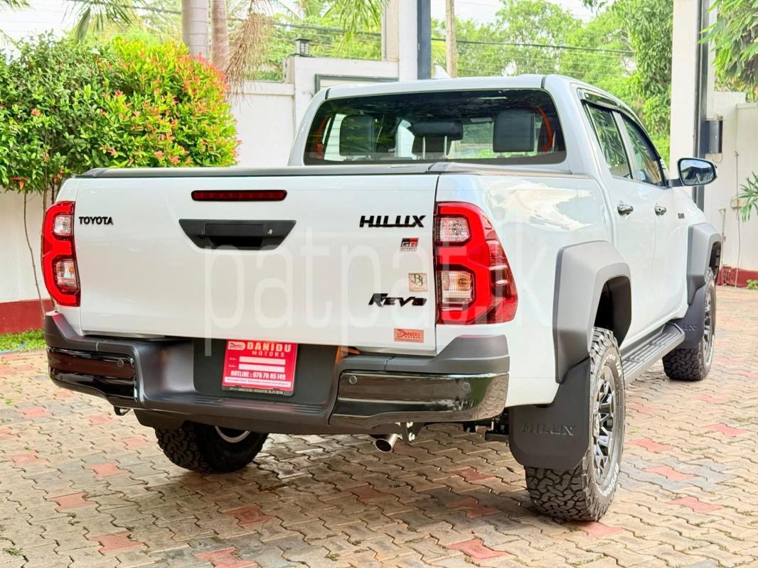 Advertisement image 5