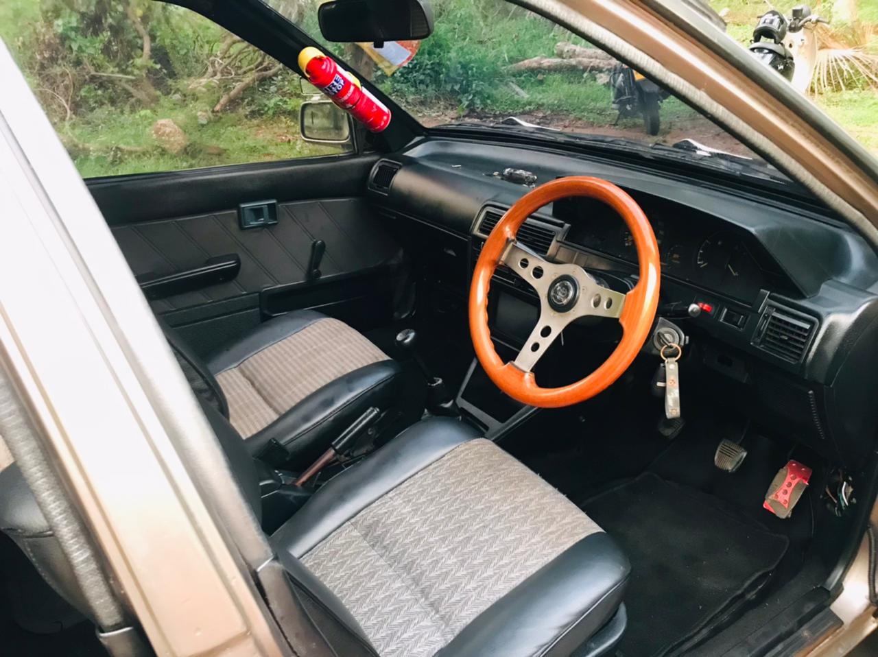 Toyota Corolla 1987 - பயன்படுத்தப்பட்டது கார் sale in Sri Lanka - patpat.lk