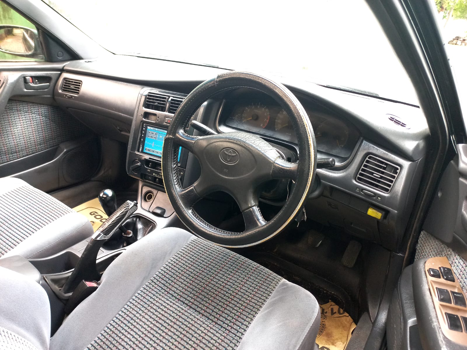 Toyota Corona 1995 - භාවිතා කරන ලද කාර් sale in Sri Lanka - patpat.lk