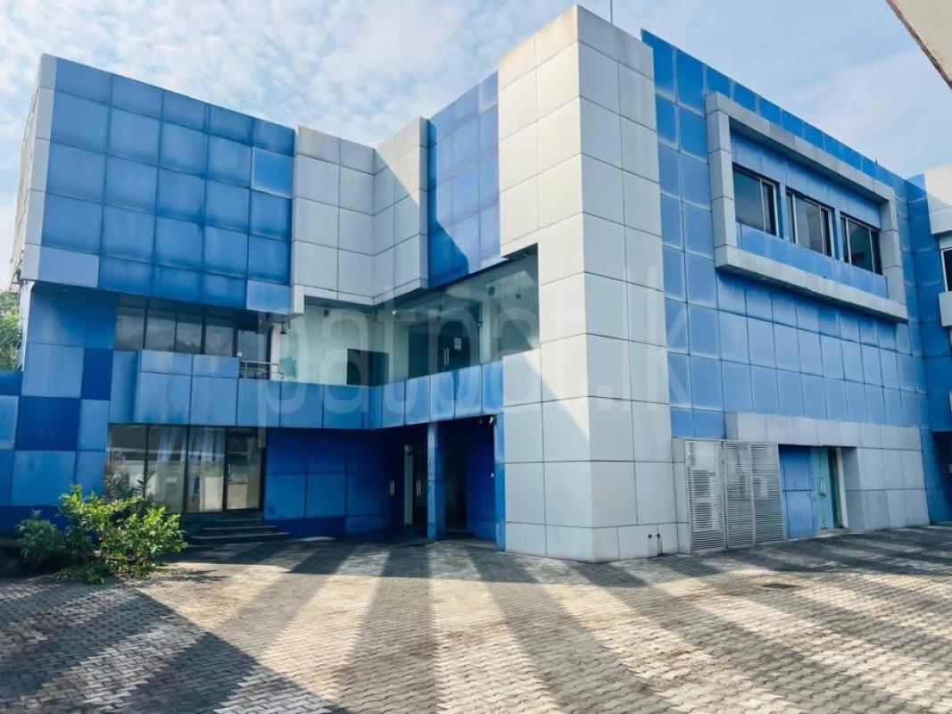 Advertisement image 3