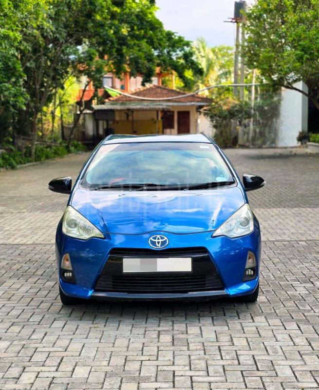Toyota Aqua 2013 - பயன்படுத்தப்பட்டது கார் sale in Sri Lanka - patpat.lk