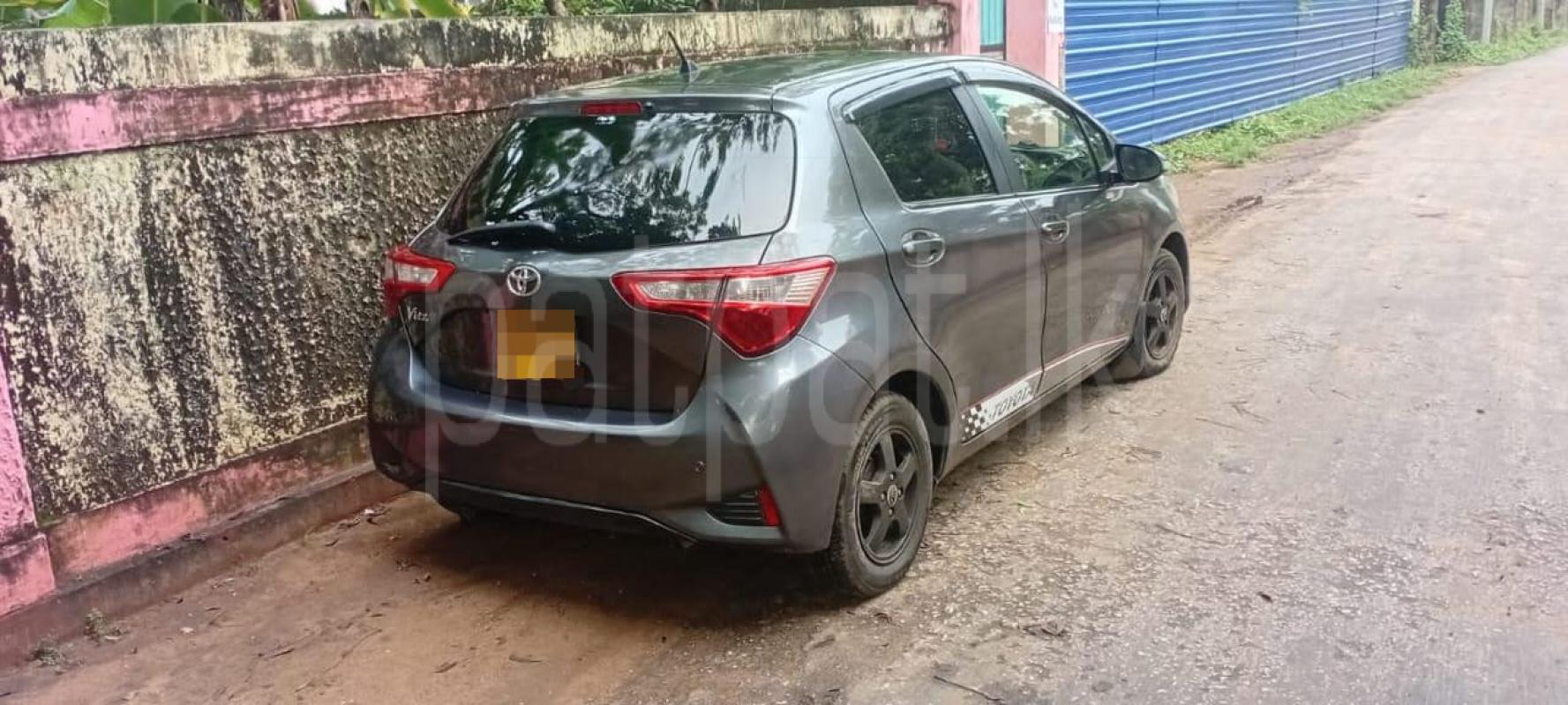 Toyota Vitz 2018 - பயன்படுத்தப்பட்டது கார் sale in Sri Lanka - patpat.lk