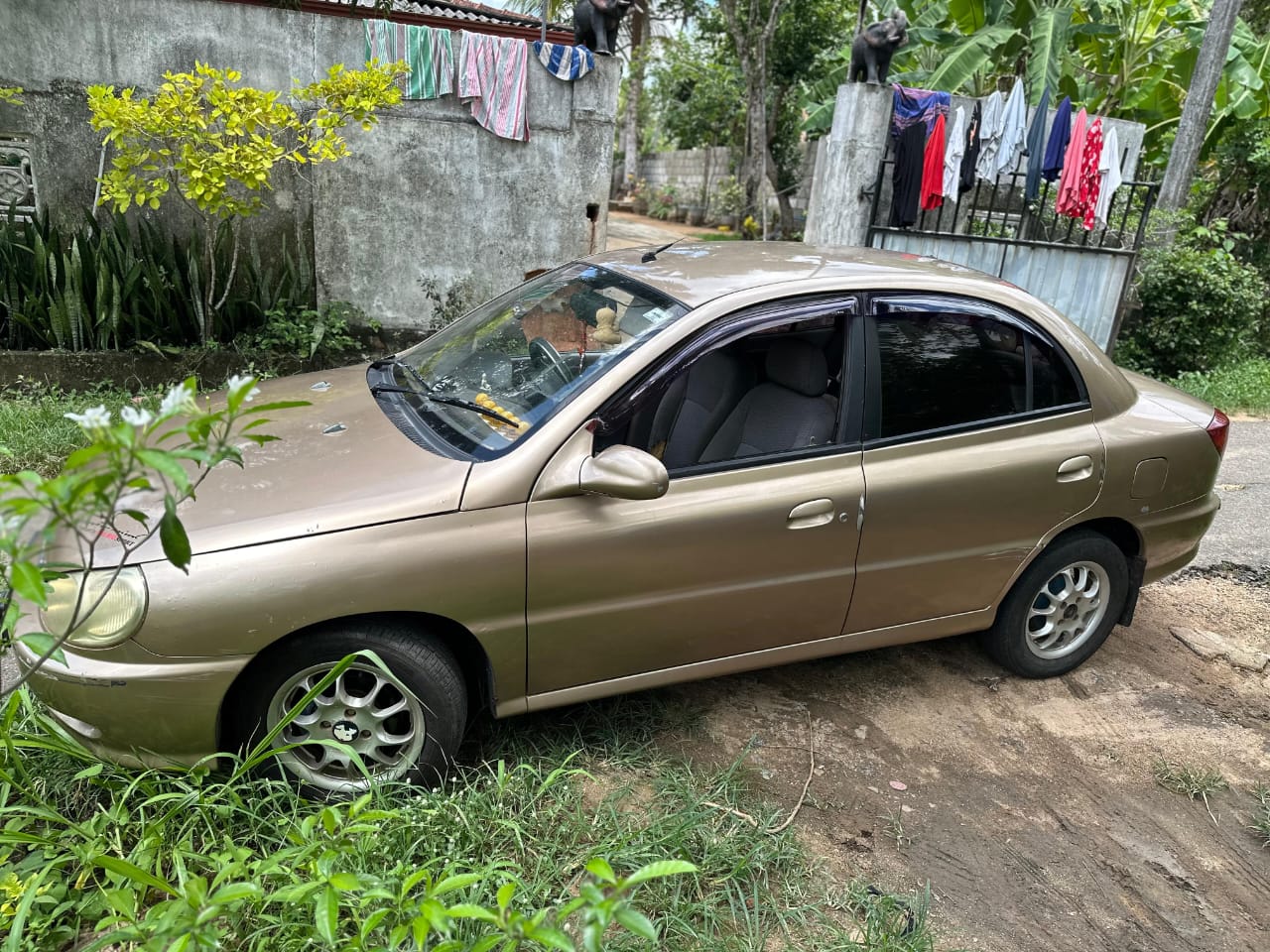 KIA Rio 2001 - பயன்படுத்தப்பட்டது கார் sale in Sri Lanka - patpat.lk