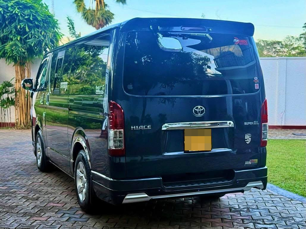 Toyota Hiace 2005 - Used Van sale in Sri Lanka - patpat.lk