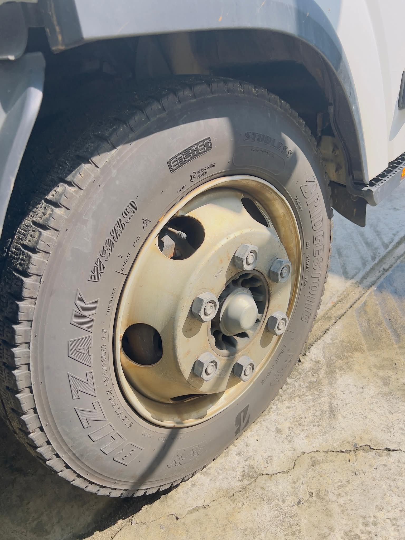 Isuzu ELF 2017 - Brand New Truck sale in Sri Lanka - patpat.lk