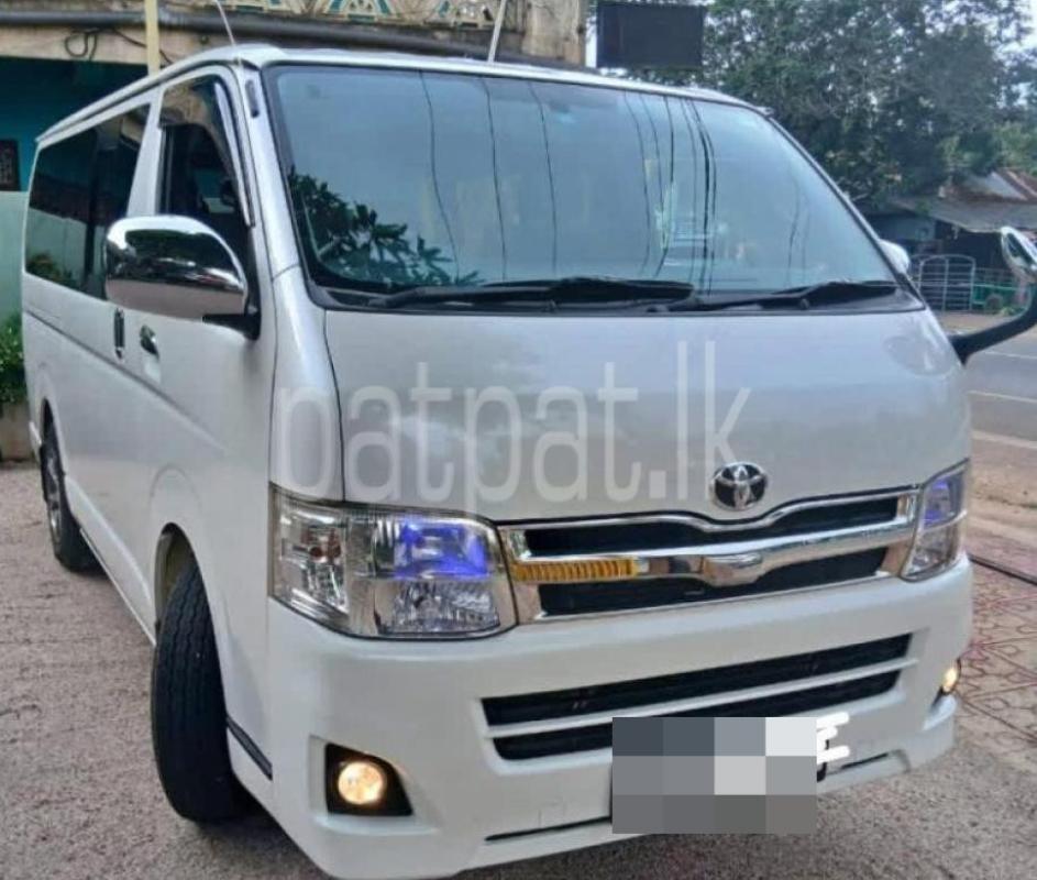 Toyota Hiace 2011 - பயன்படுத்தப்பட்டது வேன் sale in Sri Lanka - patpat.lk