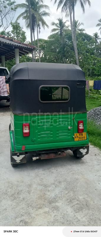 Bajaj 4 stroke 2011 - භාවිතා කරන ලද ත්‍රිරෝද රථය sale in Sri Lanka - patpat.lk