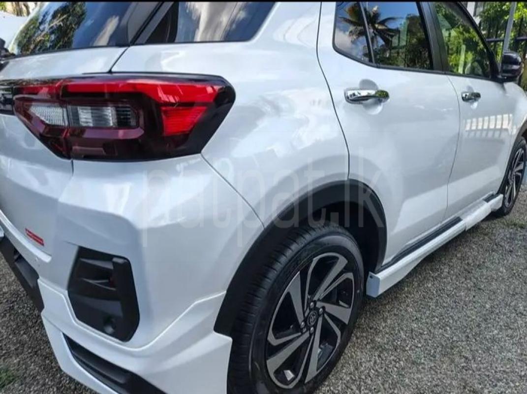 Advertisement image 4