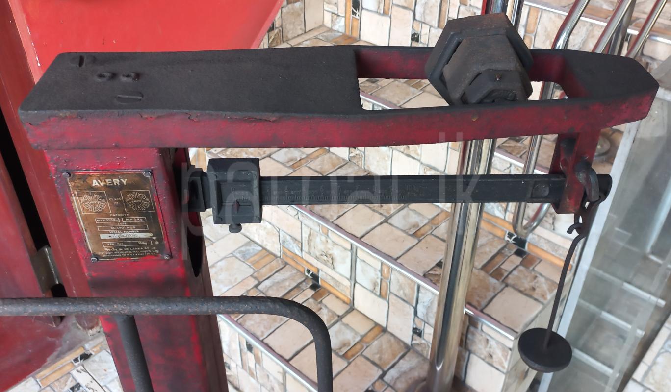 Scale with weights set