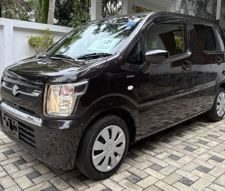 Suzuki Wagon R 2024 ads-image-1
